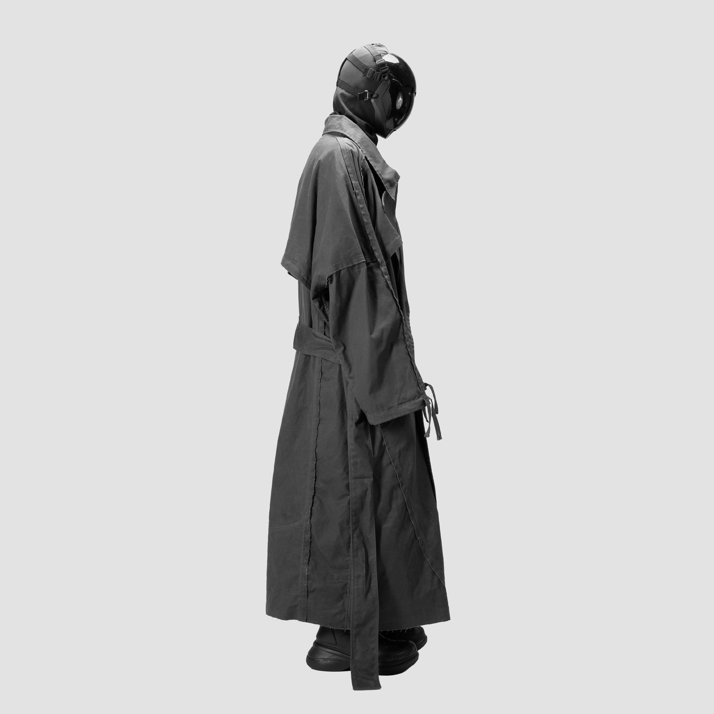 BAT PANEL TRENCH COAT - GREY