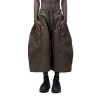 SPLIT CURVE JORTS - BROWN